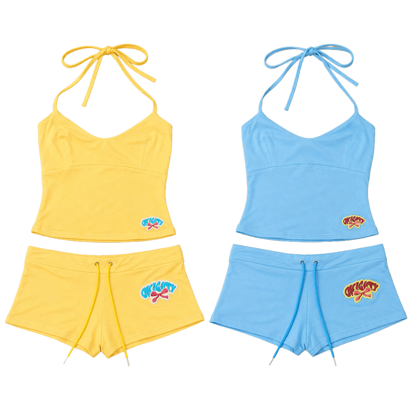 Suspender Tank Top - ชุดเซ็ต 2 ชิ้นสำหรับผู้หญิง เสื้อสายเดี่ยวครอปท็อปแบบรูดจีบ กางเกงขาสั้น ชุดลำลองสำหรับฤดูร้อน